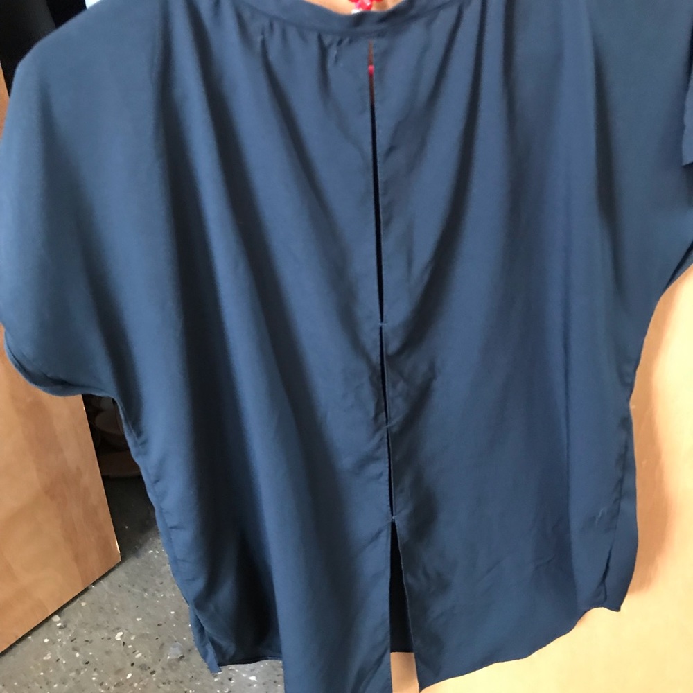 👋🏼SOLD ELSEWHERE🚫Trouve T-shirt - Picture 5 of 8